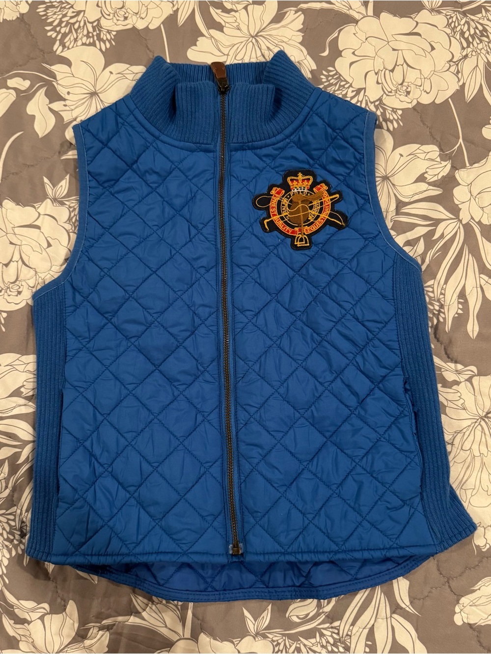 Quilted jacket with rib collar